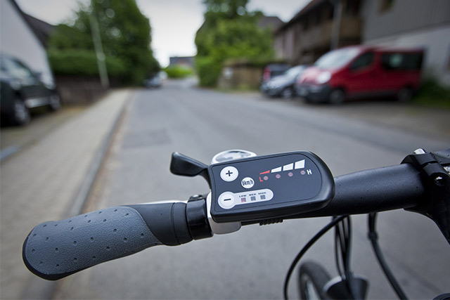 Mit dem E-Bike im Straßenverkehr - Rechtsschutz Versicherung ÖRAG