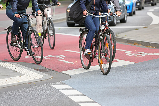 Vorfahrtsrecht trotz verbotswidrig genutztem Radweg