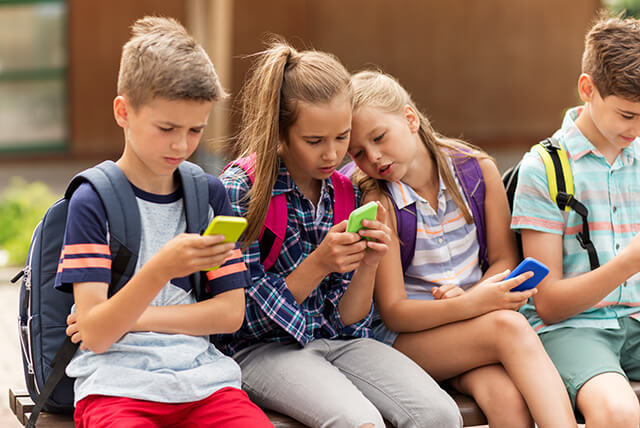 Mit dem Smartphone in die Schule